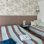 D'hotes Lefoulon Panzió Pirou