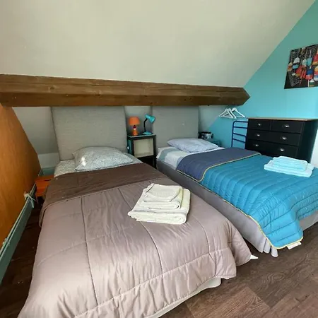 D'hotes Lefoulon Bed & Breakfast *