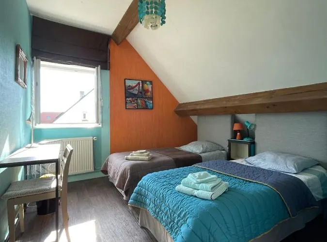 D'hotes Lefoulon Bed & Breakfast *